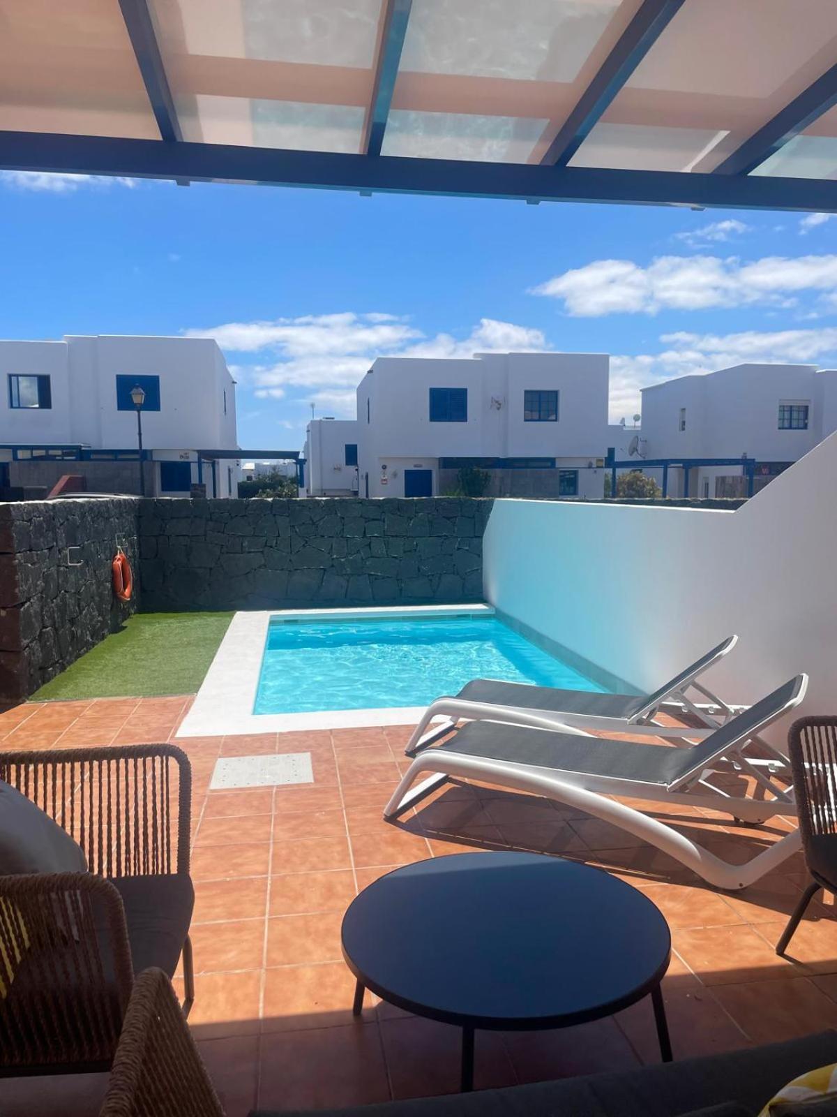Optimist Rubicon Piscina Climatizable, Frente Al Mar Vil·la